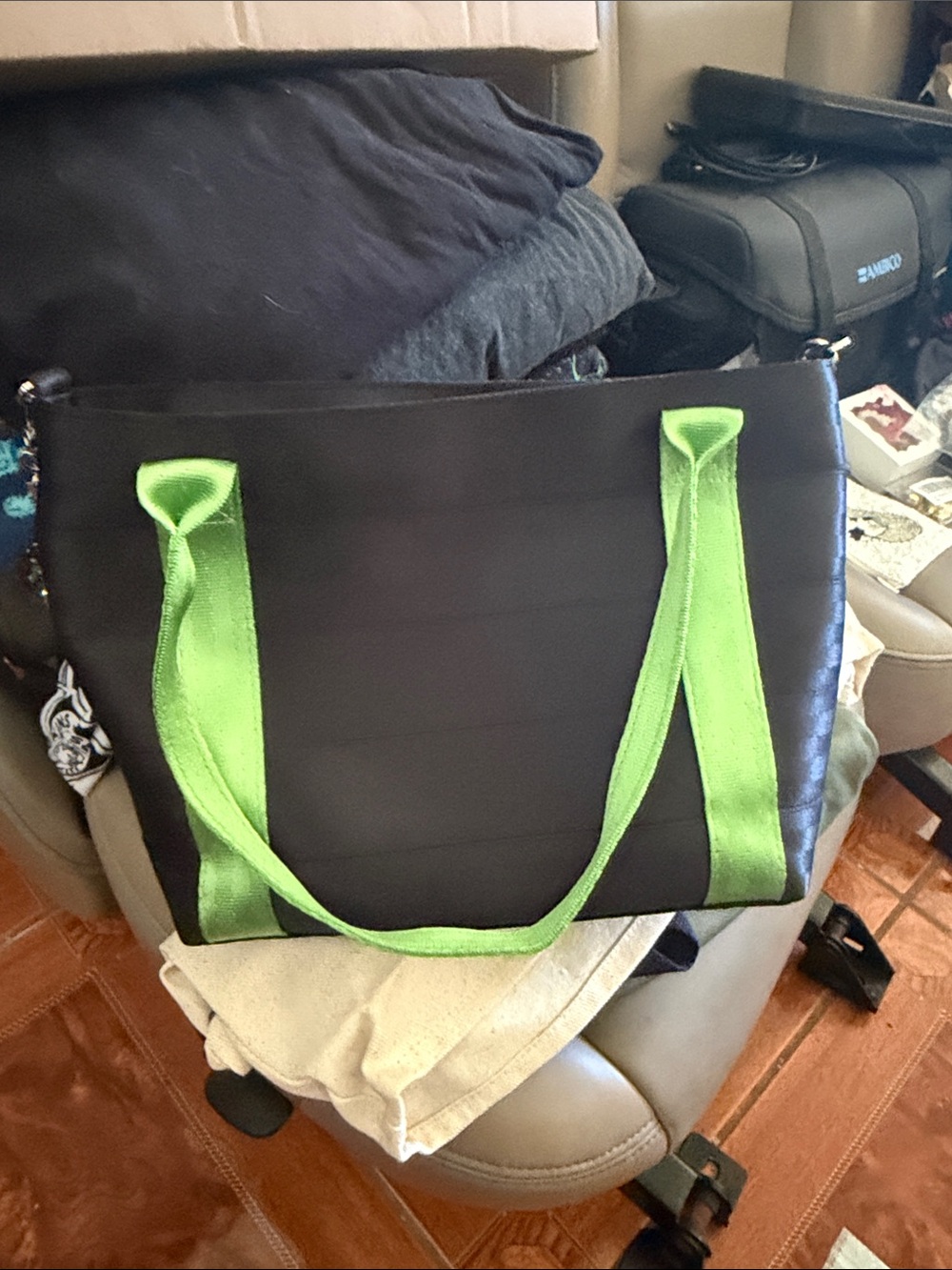 Harveys Hocus Pocus Tote Bag - Black with Green & Orange Accents - Picture 4 of 5